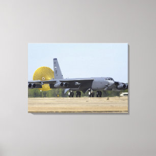 Een B-52 Stratofort stelt zijn belemmeringsgeluid Canvas Afdruk