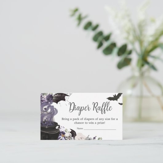 Een Baby brouwt Gotische Halloween Luier Raffle Informatiekaartje (Staand voorkant)