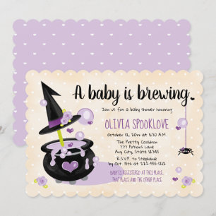 Een Baby is het Baby shower van een heks-halloween Kaart