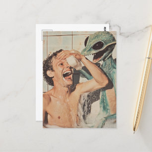 Een badende buitenaardse schok verschijnt terwijl briefkaart