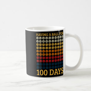 Een bal voor 100 dagen voetballer leerkracht koffiemok