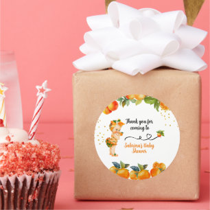 Een beetje Cutie is op haar Weg Baby shower Ronde Sticker