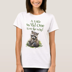 Een beetje wild is onderweg naar mama-to-be t-shirt