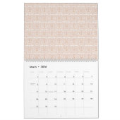 Een beige en wit geruit patroon op een witte achte kalender (Mar 2026)