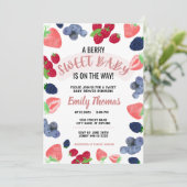 Een Berry Sweet Baby shower uitnodiging (Staand voorkant)