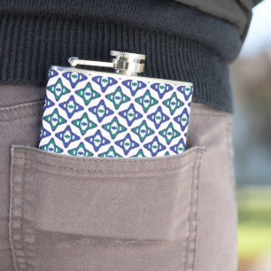 Een blauw en groen patroon met een witte achtergro heupfles