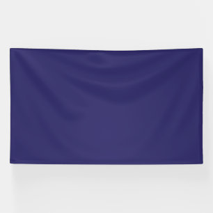 Een blauwe achtergrond met een klok erop spandoek