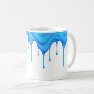 Een blauwe crème loopt langs een mug. koffiemok