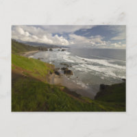 Een blik op Cannon beach op de Oregon coast.