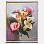 Een bloei van Calla lelies in pastelkleuren Fleece Deken (Voorkant)