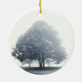 Een boom in mist keramisch ornament (Achterkant)