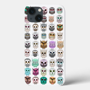Een bosje met schattige uilen ontwerp iPhone 13 hoesje