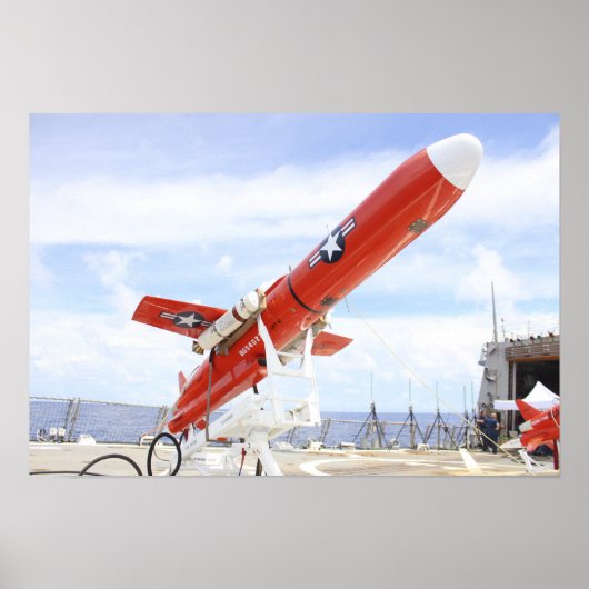 Een BQM-74E Chukar-drone klaar voor introductie Poster (Voorkant)