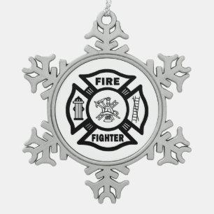 Een brandweerman tin sneeuwvlok ornament