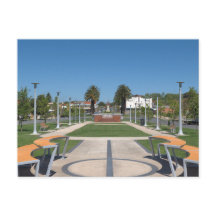 Een briefkaart of vakantiekaart met foto van Leeto