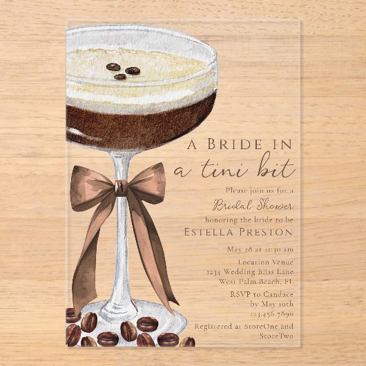 Een bruid in een Tini Bit Martini Vrijgezellenfees Acryl Uitnodigingen (Voorkant)