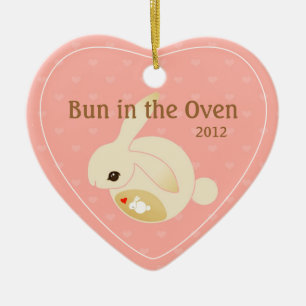 een BUN in de oven (roze) Keramisch Ornament
