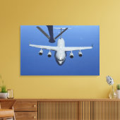 Een C-17 Globemaster III nadert de boom Canvas Afdruk (Insitu (Woonkamer))