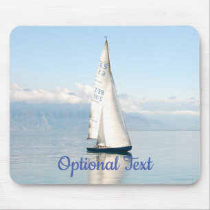 Een Calm Mirror-achtige baai van Zee Muismat