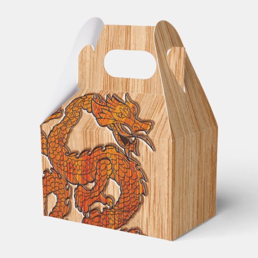 Een Crimson Dragon op Bamboo als Bedankdoosjes (Voorkant Zijde)