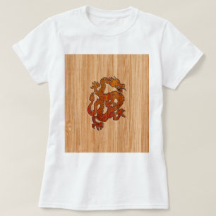 Een Crimson Dragon op Bamboo als T-shirt