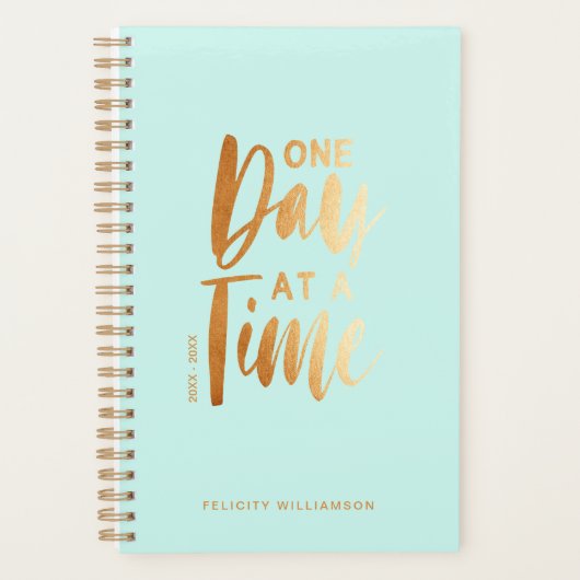 Eén dag per keer | Goud en Aqua Inspirerend Planner (Voorkant)