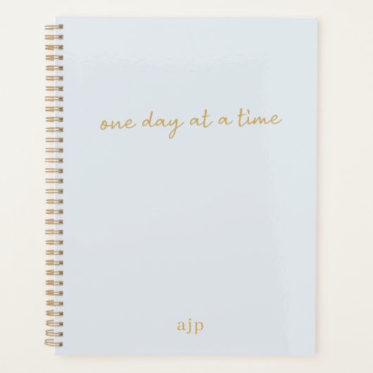 Eén dag per keer | Monogram blauw en goud Planner (Voorkant)