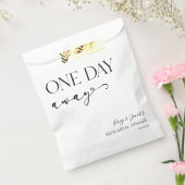 Een dag weg Minimale bruiloft repetitie diner Bedankzakje (Gezegeld)