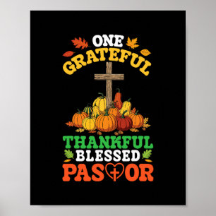 Een dankbare gezegende pastor die staat met geloof poster