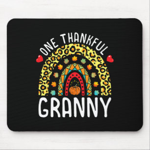 Een dankbare oma Thanksgiving regenboog luipaard F Muismat