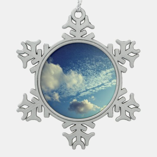 Een delicate strooi van wolken tin sneeuwvlok ornament (Voorkant)