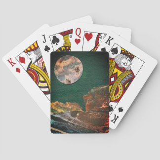 Een dicht uitzicht van fantasiewerelden en hun man pokerkaarten