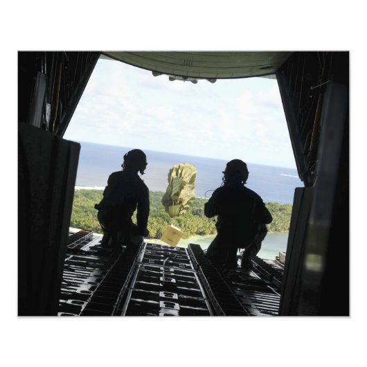 Een doos humanitaire goederen foto afdruk (Voorkant)