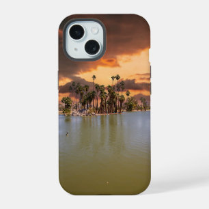 Een dramatische zonsondergang in Encanto Park iPhone 15 Hoesje