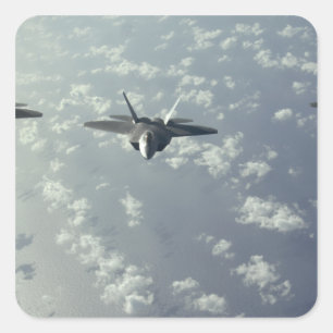 Een driepuntsformatie van F-22 Raptors Vierkante Sticker
