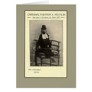 Een echte Oddity - een aap in een set