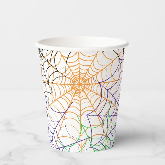 Een eenvoudig Halloween Spin's Web Patroon Papieren Bekers (Voorkant)