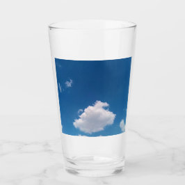 Een enkele wolk glas