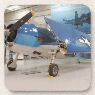 Een F-6F Hellcat-gevechtsvliegtuig uit de Tweede W Bier Onderzetter