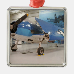 Een F-6F Hellcat jachtvliegtuig uit de Tweede Were Metalen Ornament