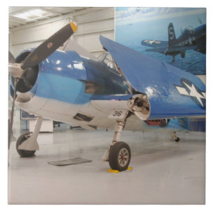 Een F-6F Hellcat jachtvliegtuig uit de Tweede Were Tegeltje