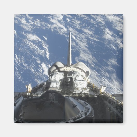 Een gedeeltelijk uitzicht van Space Shuttle Atlant Magneet (Voorkant)