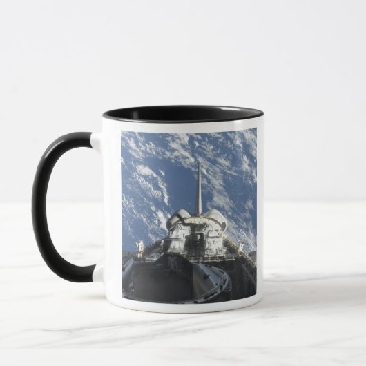 Een gedeeltelijk uitzicht van Space Shuttle Atlant Mok (Links)