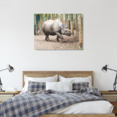 Eén gehoornde neushoorndier canvas afdruk (Insitu (Slaapkamer))
