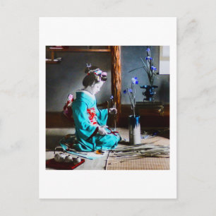 Een Geisha die Iris Flowers  oud Japan schikt Briefkaart