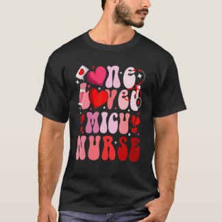 Een geliefde MICU-verpleegster Hart Stethoscoop Va T-shirt