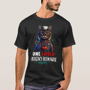 Eén geliefde verpleegster op de eerste hulp Moeder T-shirt