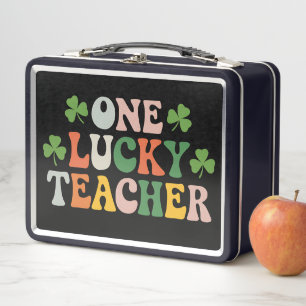 Een gelukkige leraar die retro St. Patrick's Day l