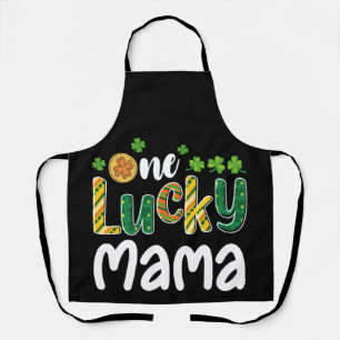 Een gelukkige mama bijpassende familie St. Patrick Schort