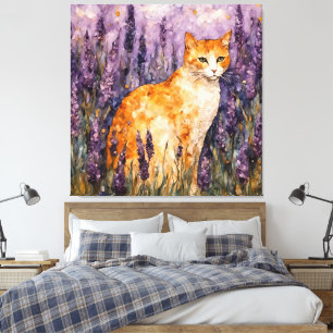 Een gemberkat in een lavendelveld canvas afdruk
